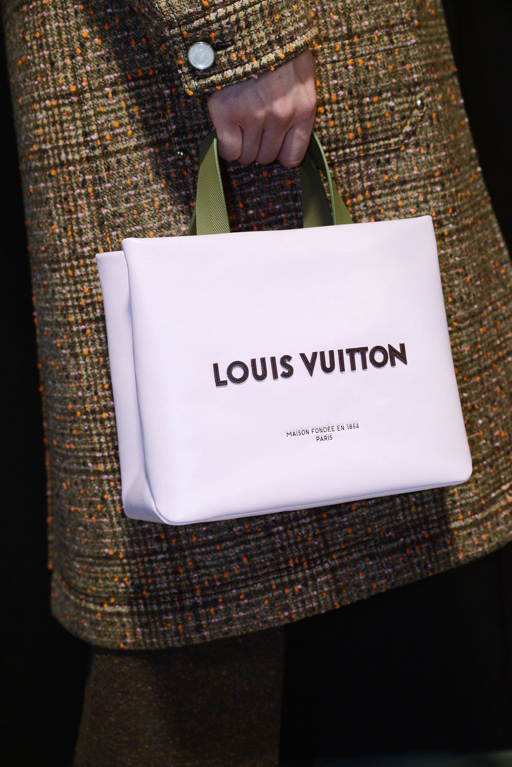 Louis Vuitton Fall Winter 2025 2026 Men Details Backstage Runway Magazine (31)
