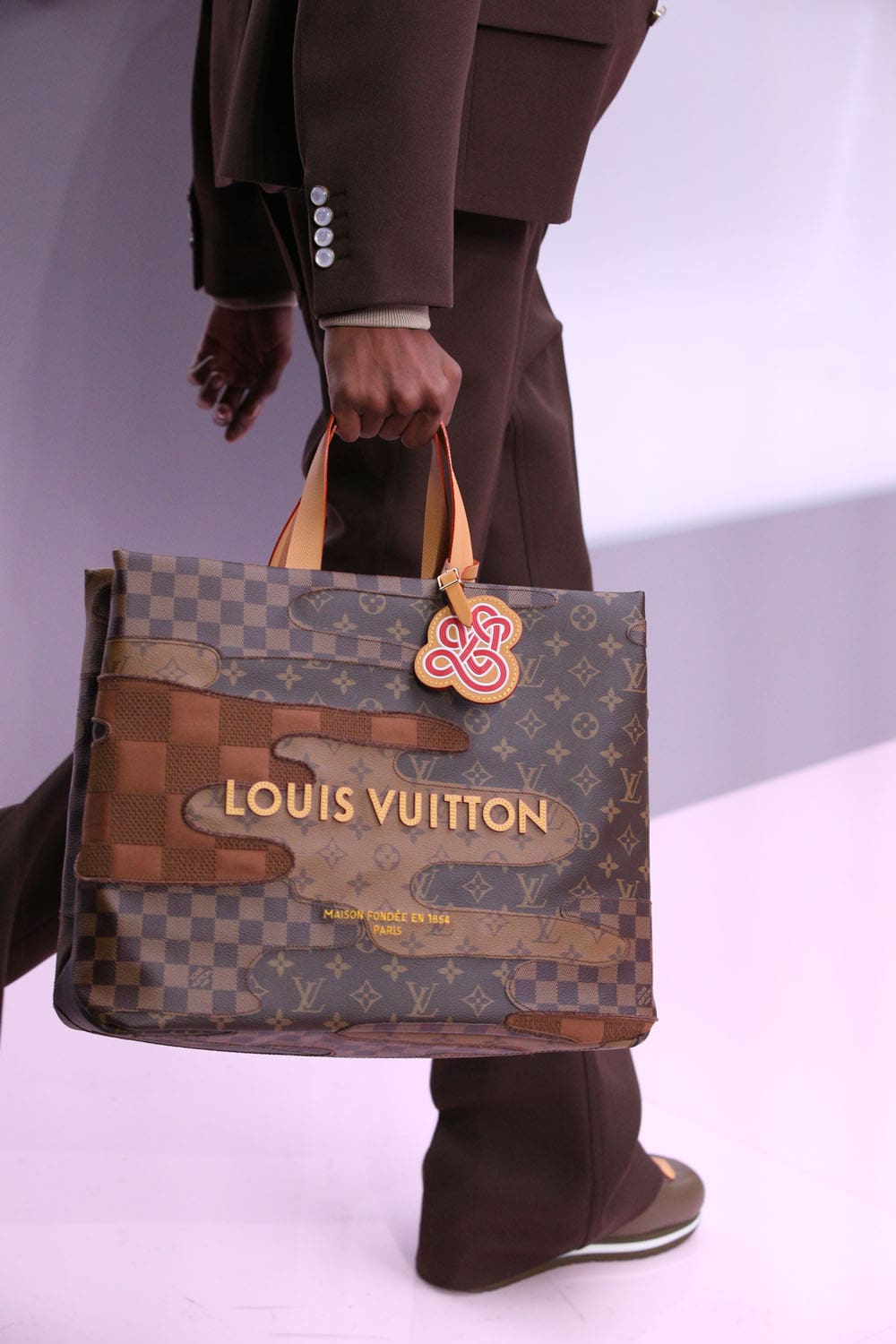 Louis Vuitton Fall Winter 2025 2026 Men Details Backstage Runway Magazine (9)