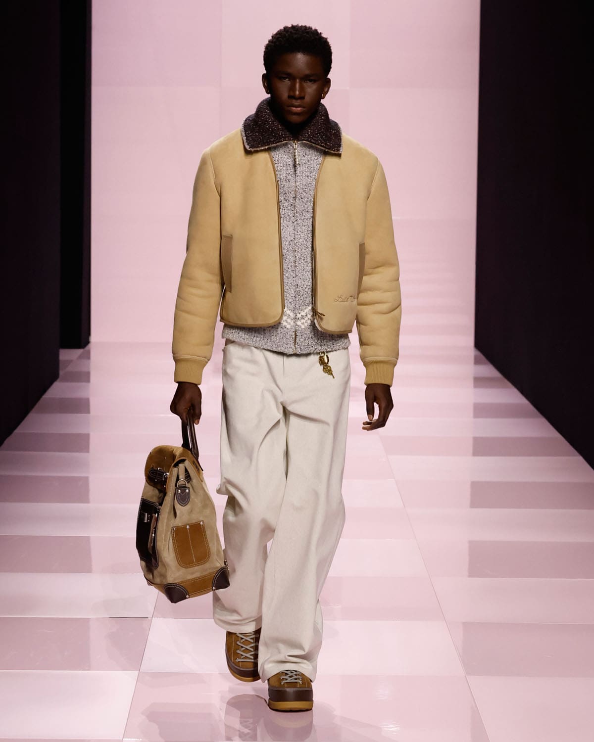 Louis Vuitton Fall Winter 2025 2026 Men Runway Magazine (19)