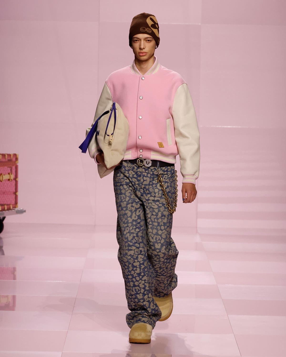 Louis Vuitton Fall Winter 2025 2026 Men Runway Magazine (25)