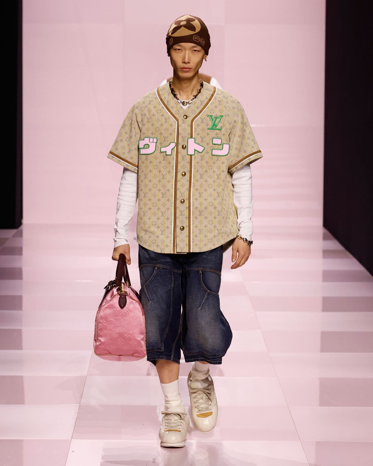 Louis Vuitton Fall Winter 2025 2026 Men Runway Magazine (33)
