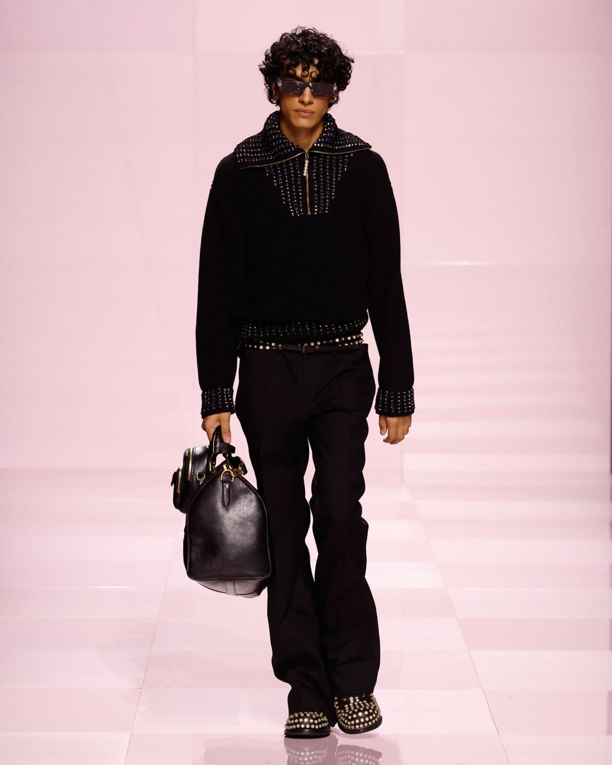 Louis Vuitton Fall Winter 2025 2026 Men Runway Magazine (63)