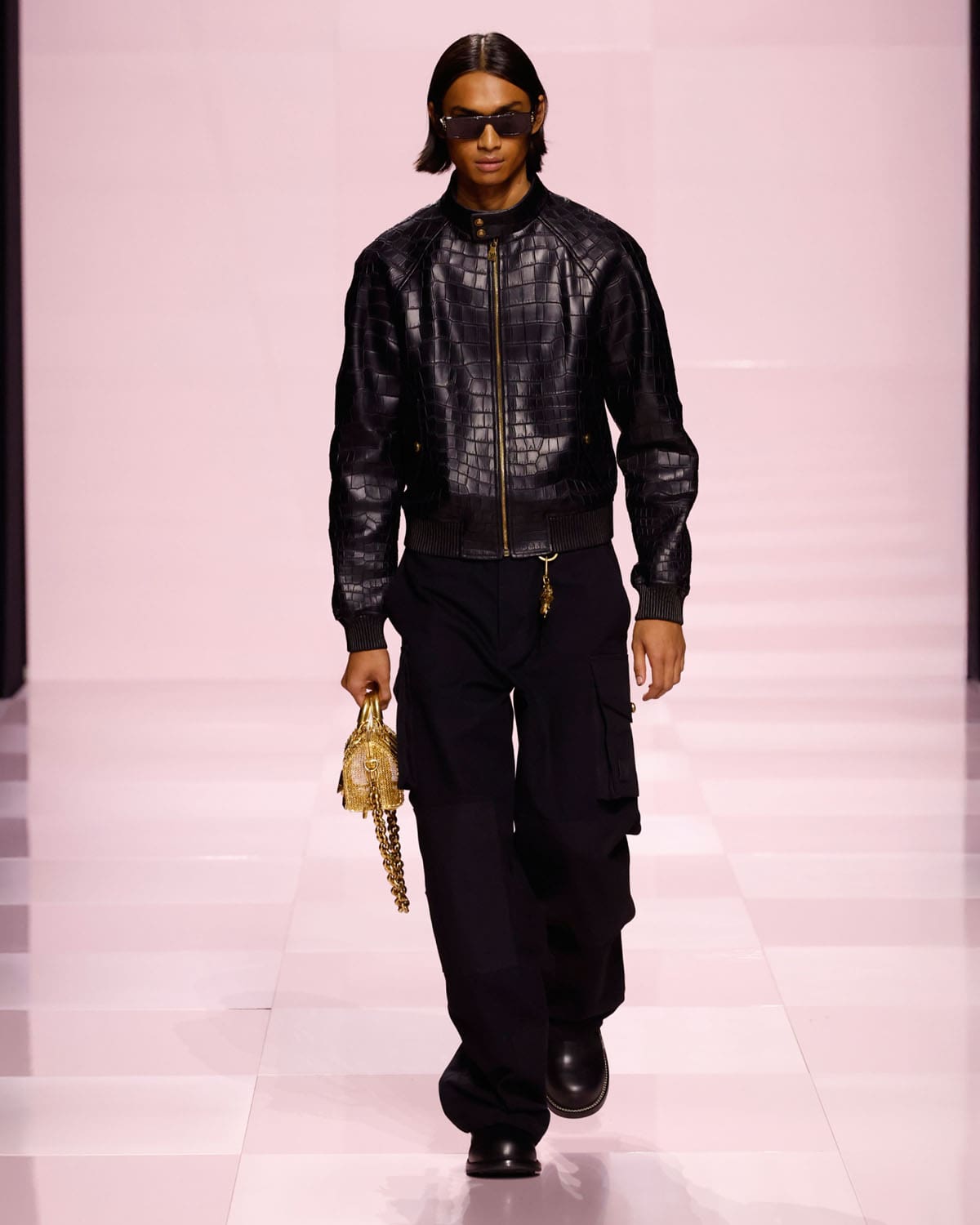 Louis Vuitton Fall Winter 2025 2026 Men Runway Magazine (69)
