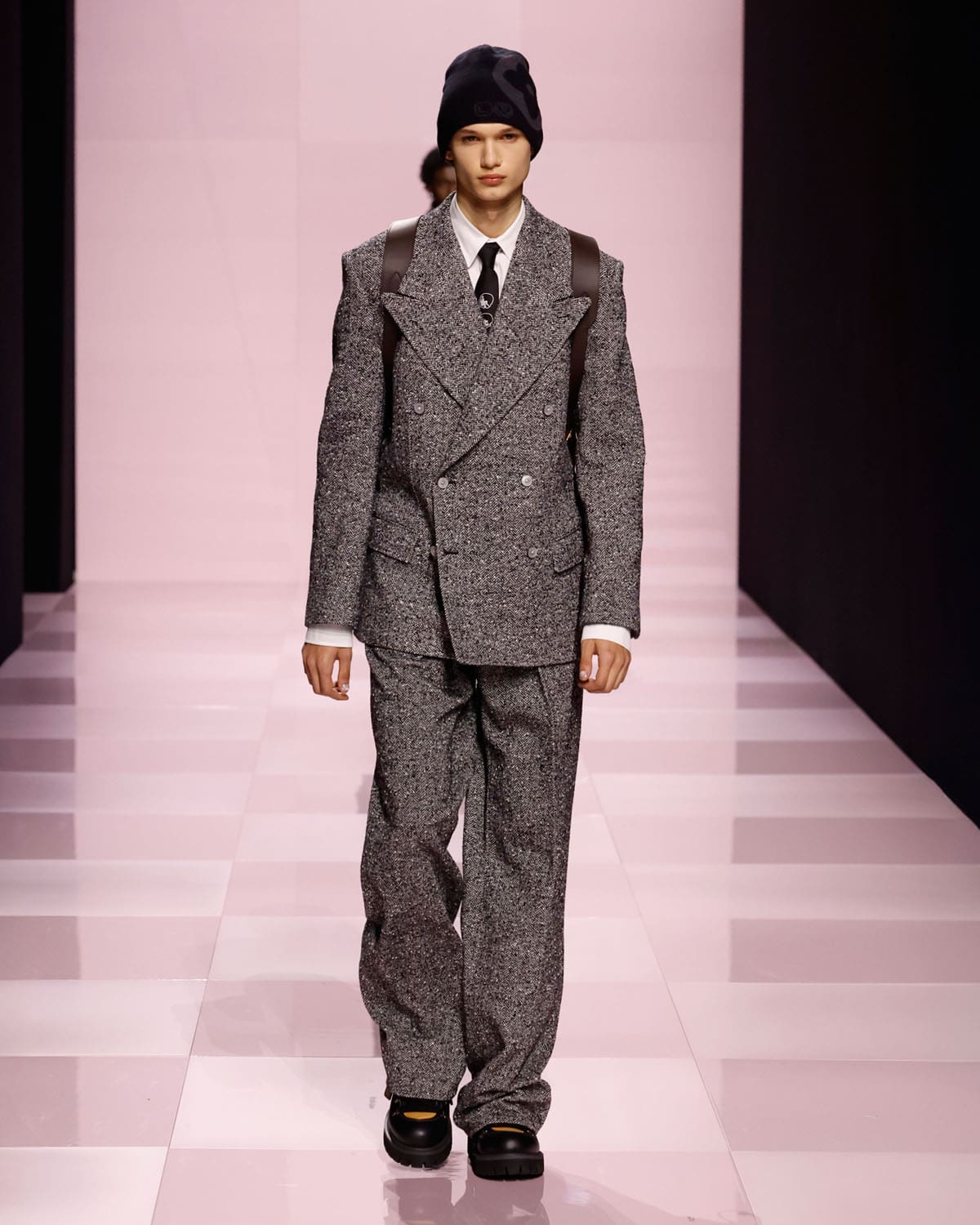 Louis Vuitton Fall Winter 2025 2026 Men Runway Magazine (79)