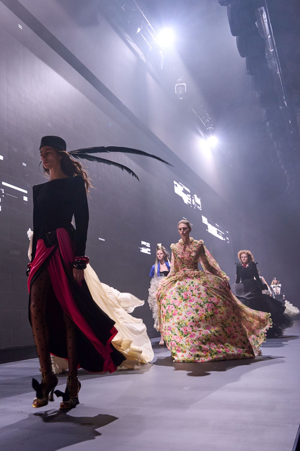 Valentino Alta Costura Primavera Verão 2025 Finale Runway Revista (5)