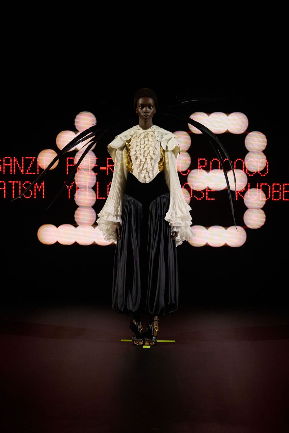 Valentino Haute Couture Primavera Verão 2025 Runway Revista (18)