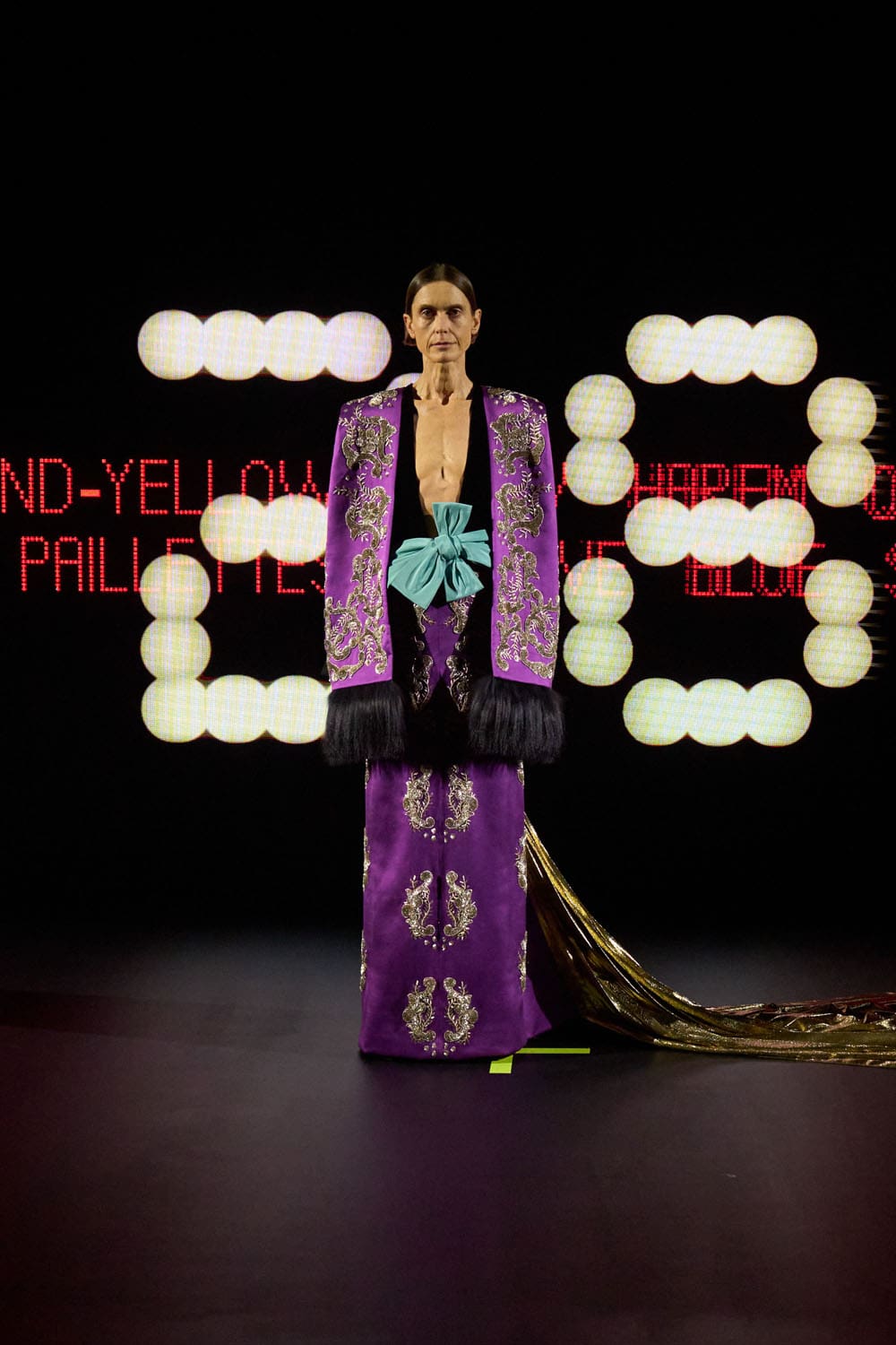 Valentino Haute Couture Primavera Verão 2025 Runway Revista (28)
