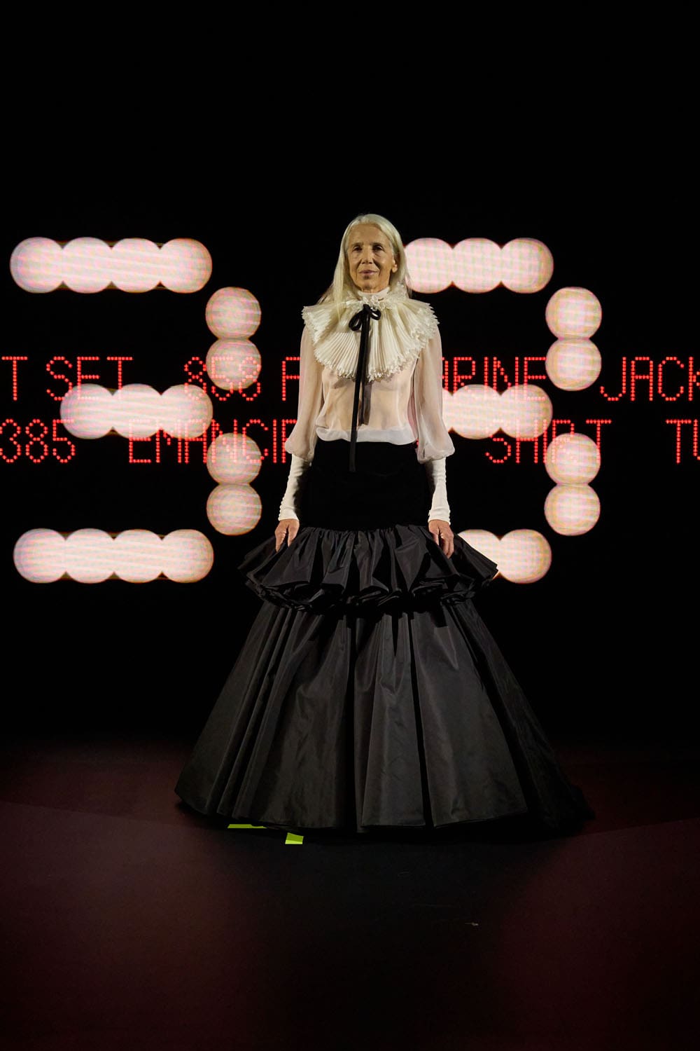 Valentino Haute Couture Primavera Verão 2025 Runway Revista (33)