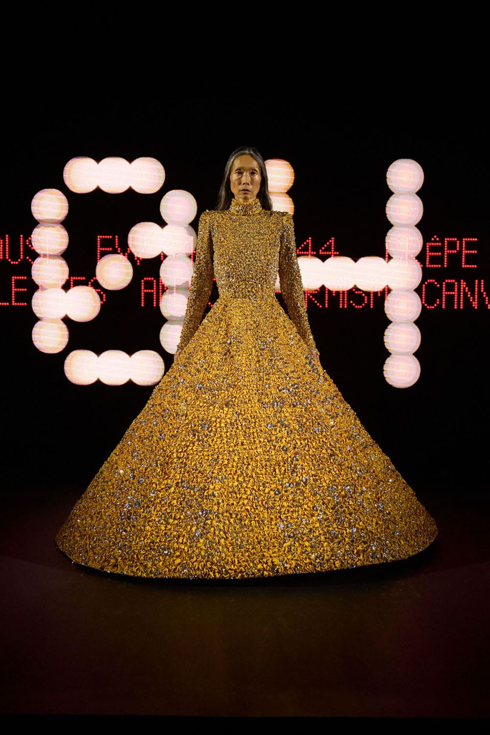 Valentino Haute Couture Primavera Verão 2025 Runway Revista (4)