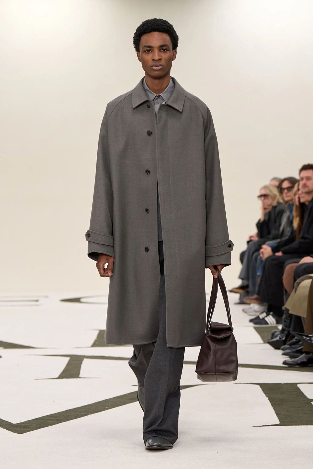 Calvin Klein Autunno Inverno 2025 2026 New York Runway Magazine (17)