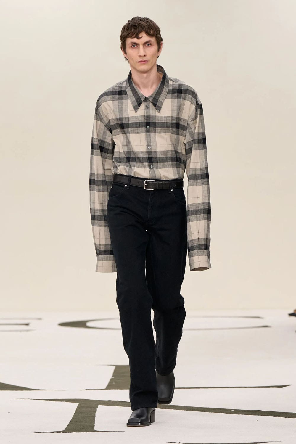 Calvin Klein Autunno Inverno 2025 2026 New York Runway Magazine (21)