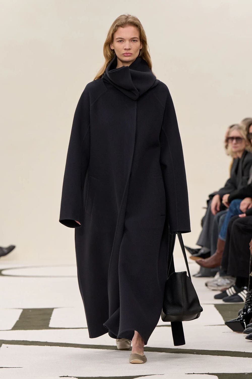Calvin Klein Autunno Inverno 2025 2026 New York Runway Magazine (49)