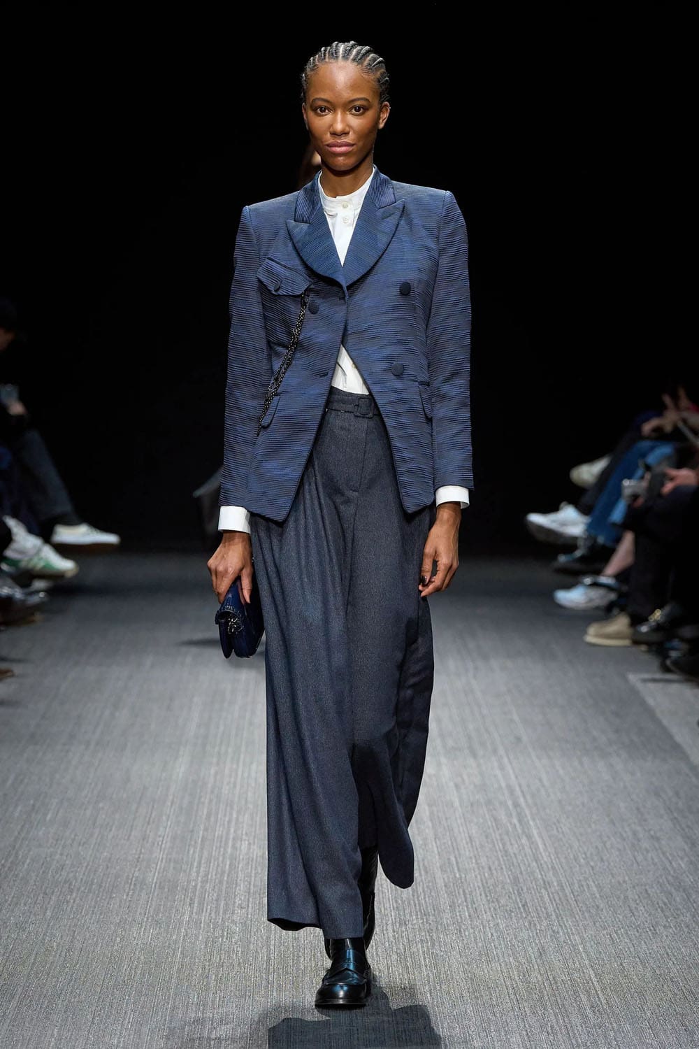 Emporio Armani Herbst Winter 2025 2026 Runway Magazin (22)