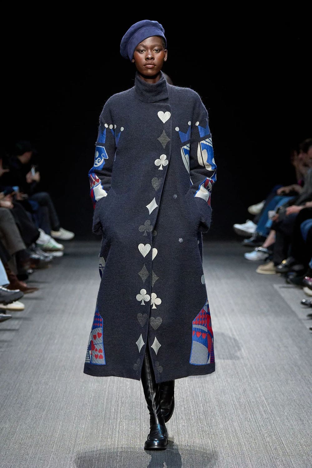 Emporio Armani Herbst Winter 2025 2026 Runway Magazin (28)