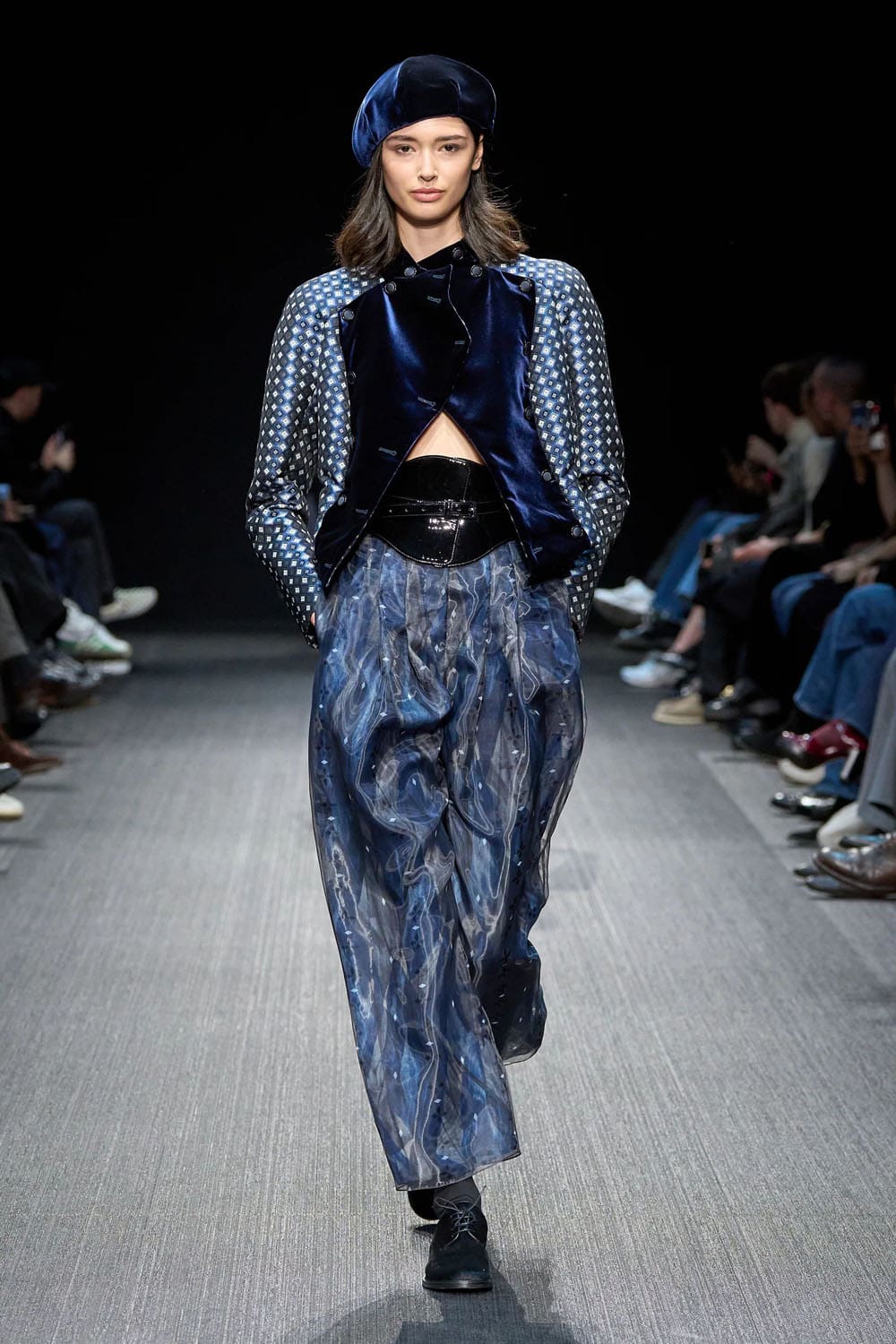 Emporio Armani Herbst Winter 2025 2026 Runway Magazin (30)
