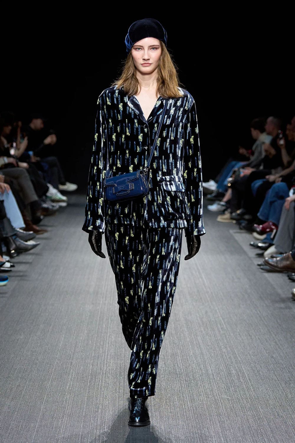 Emporio Armani Herbst Winter 2025 2026 Runway Magazin (33)