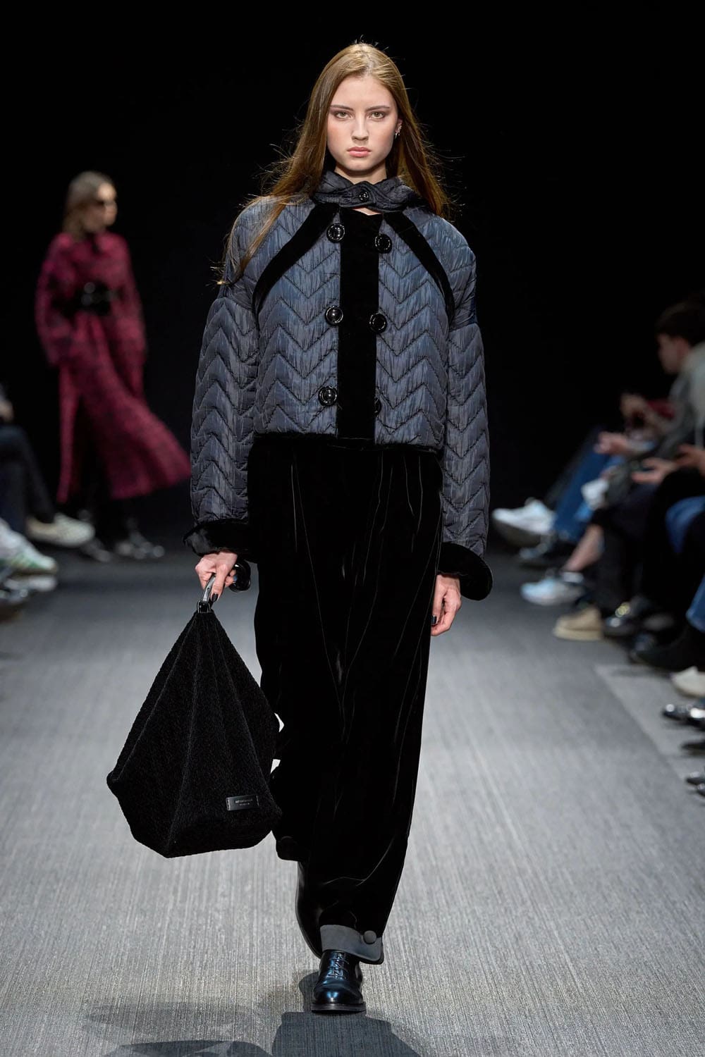 Emporio Armani Herbst Winter 2025 2026 Runway Magazin (37)