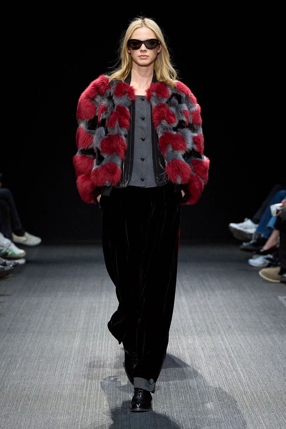 Emporio Armani Herbst Winter 2025 2026 Runway Magazin (39)