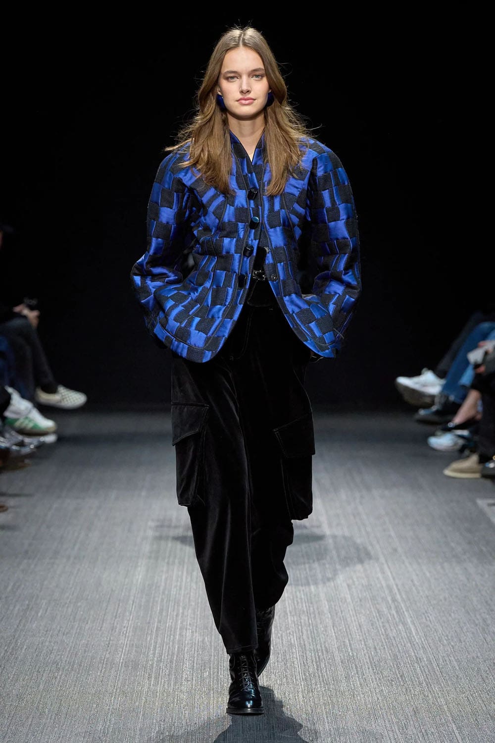Emporio Armani Herbst Winter 2025 2026 Runway Magazin (42)