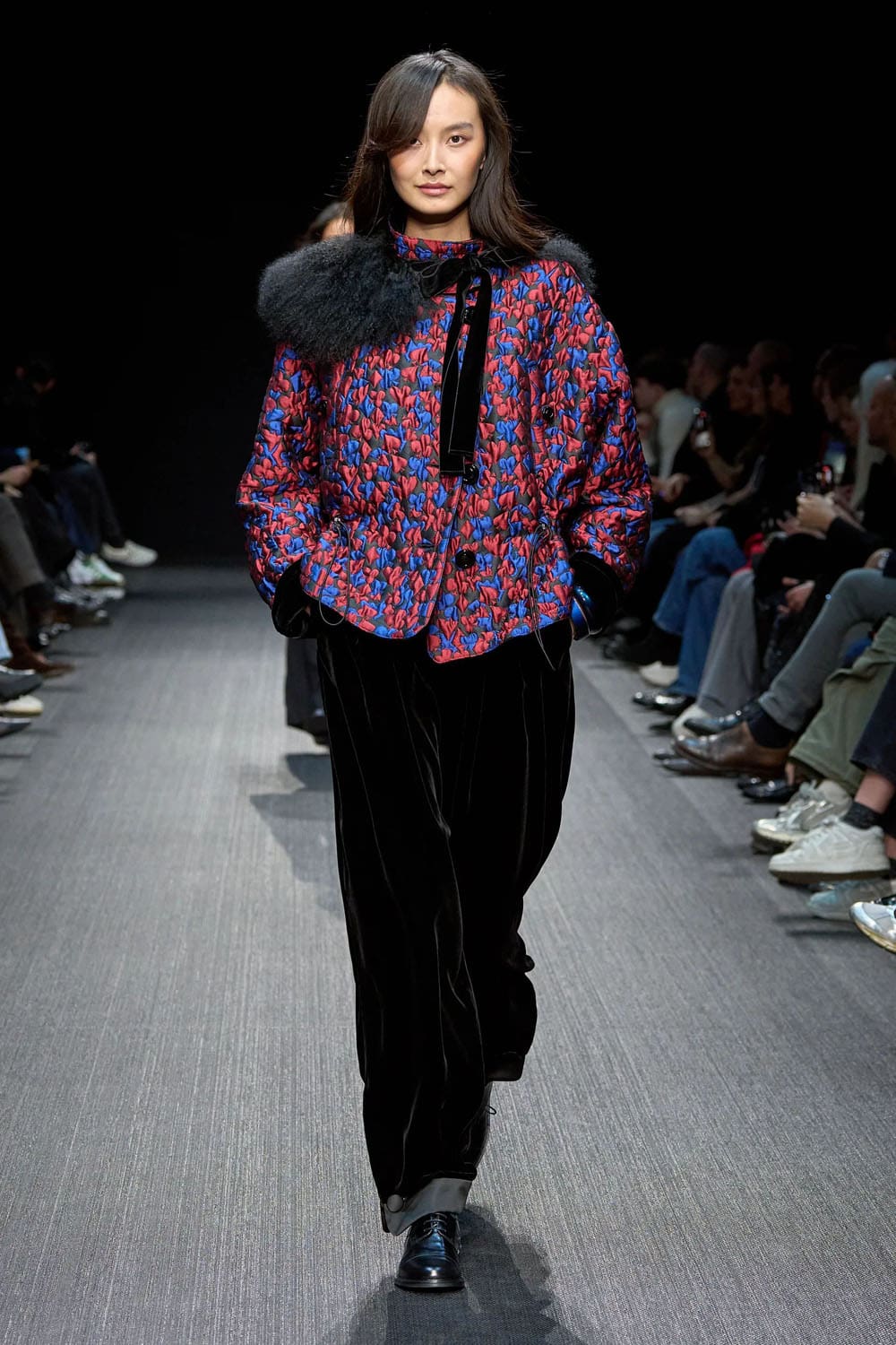 Emporio Armani Herbst Winter 2025 2026 Runway Magazin (44)