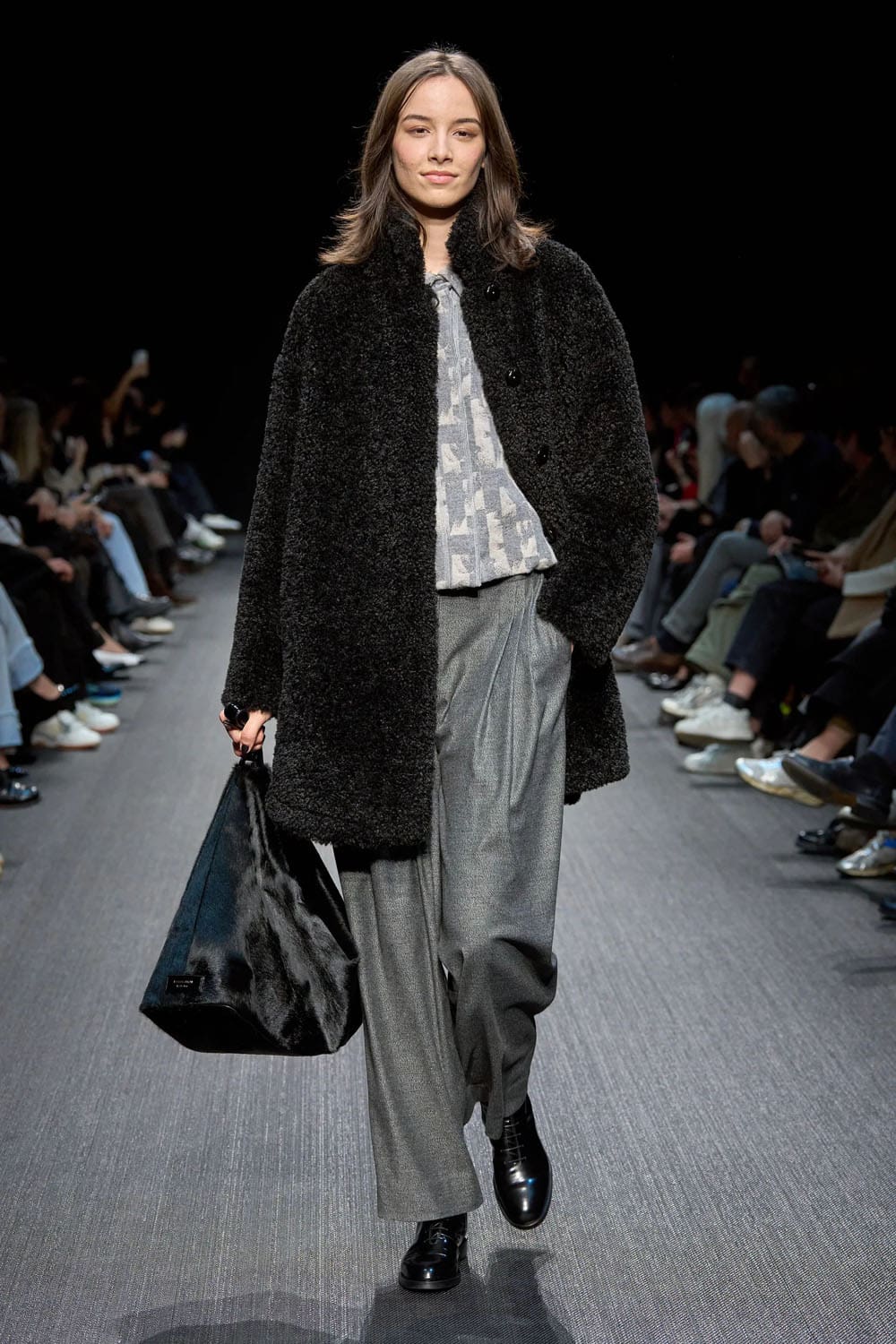 Emporio Armani Herbst Winter 2025 2026 Runway Magazin (7)