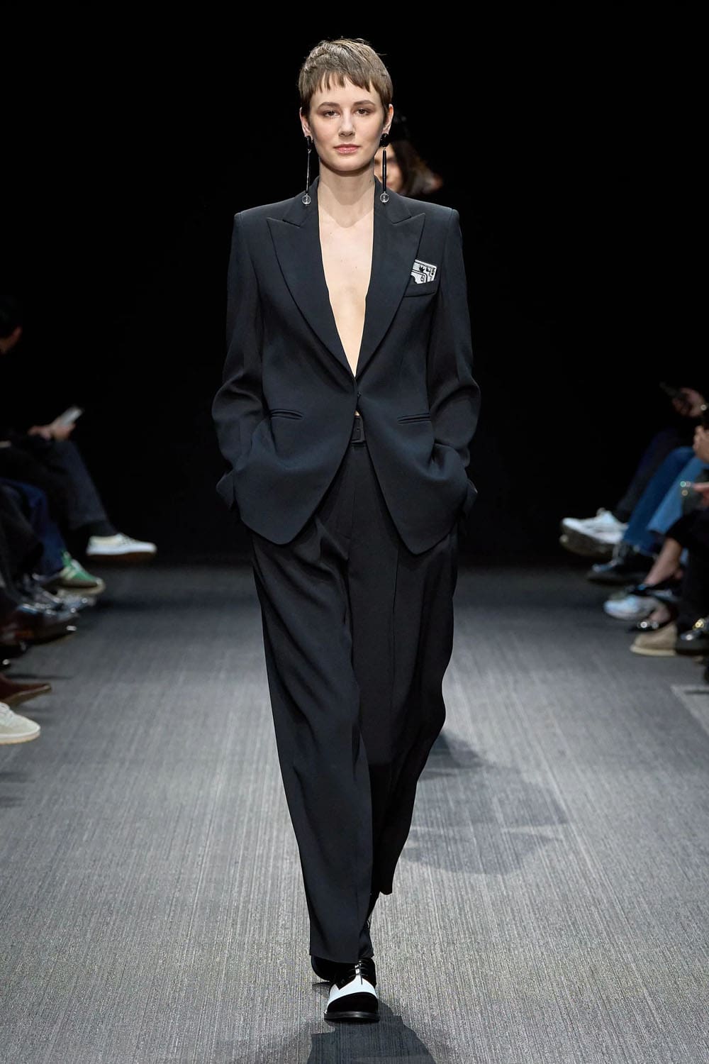 Emporio Armani Herbst Winter 2025 2026 Runway Magazin (72)