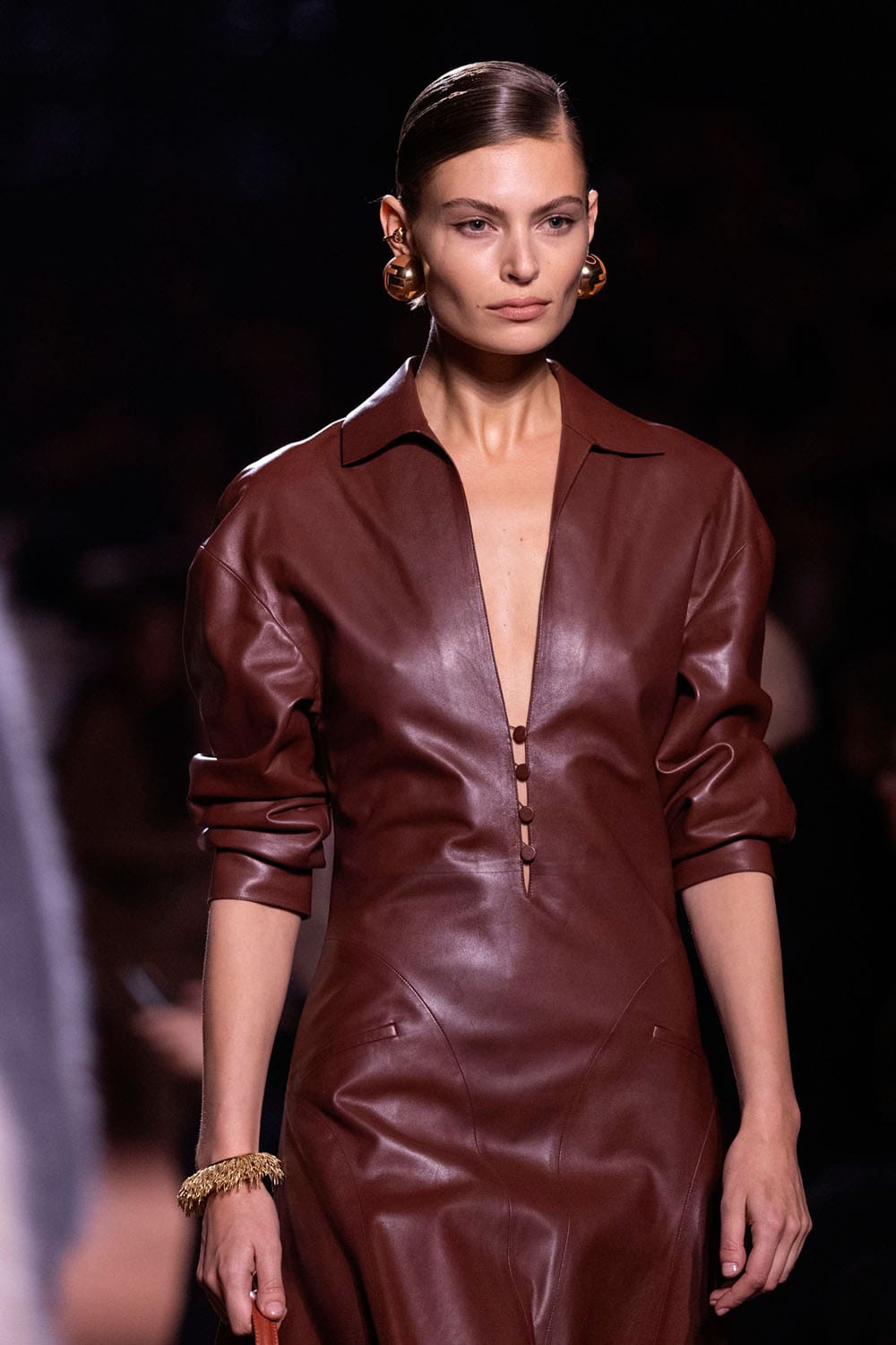 Fendi Automne Hiver 2025 2026 Gros plan sur les détails Runway Magazine (106)