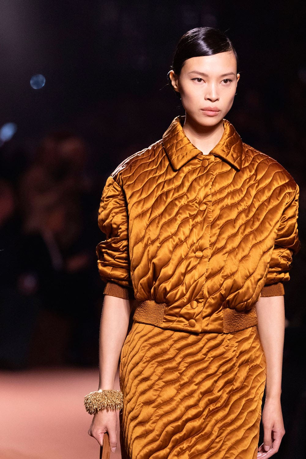 Fendi Automne Hiver 2025 2026 Gros plan sur les détails Runway Magazine (151)