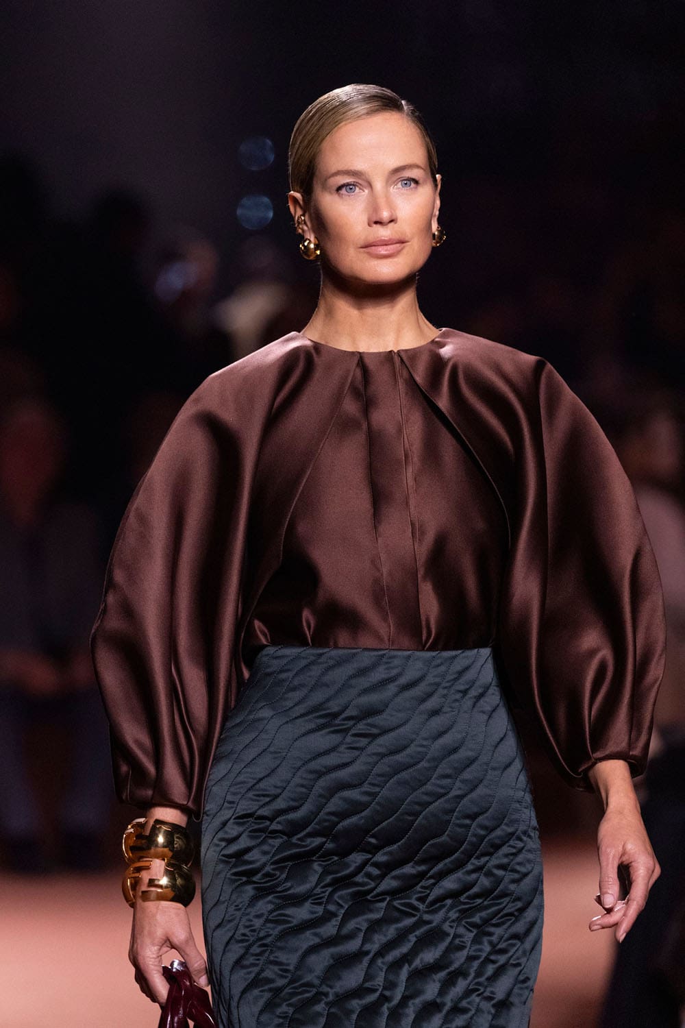 Fendi Automne Hiver 2025 2026 Gros plan sur les détails Runway Magazine (154)
