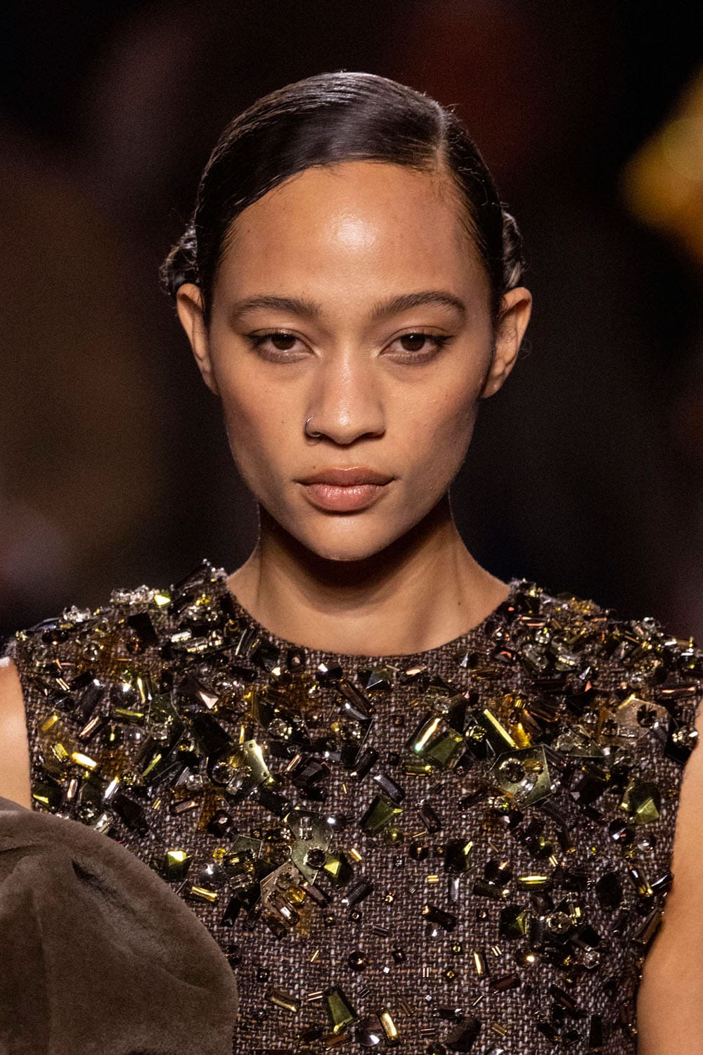 Fendi Automne Hiver 2025 2026 Gros plan sur les détails Runway Magazine (72)