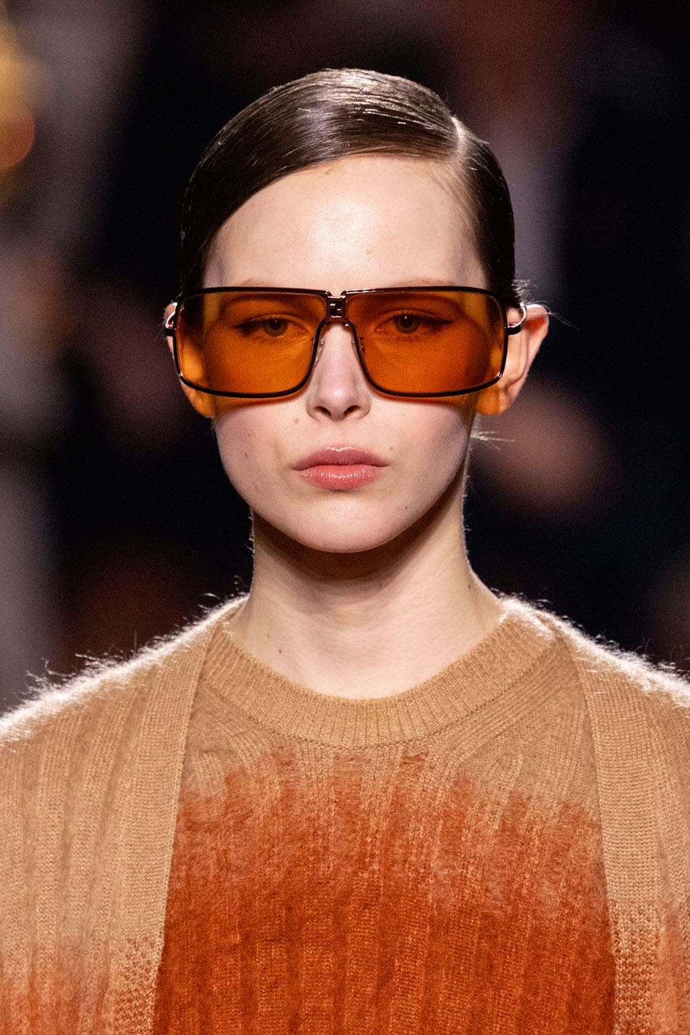 Fendi Automne Hiver 2025 2026 Gros plan sur les détails Runway Magazine (96)