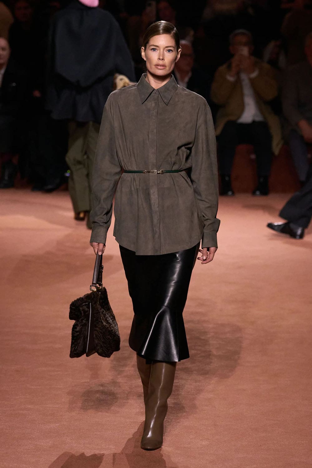 Fendi Otoño Invierno 2025 2026 Runway Revista (19)