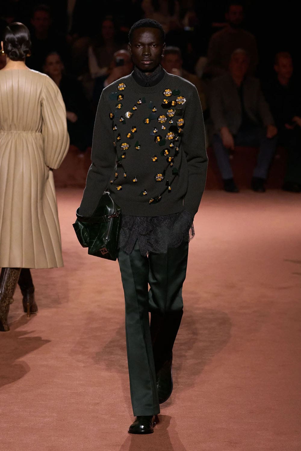Fendi Otoño Invierno 2025 2026 Runway Revista (26)