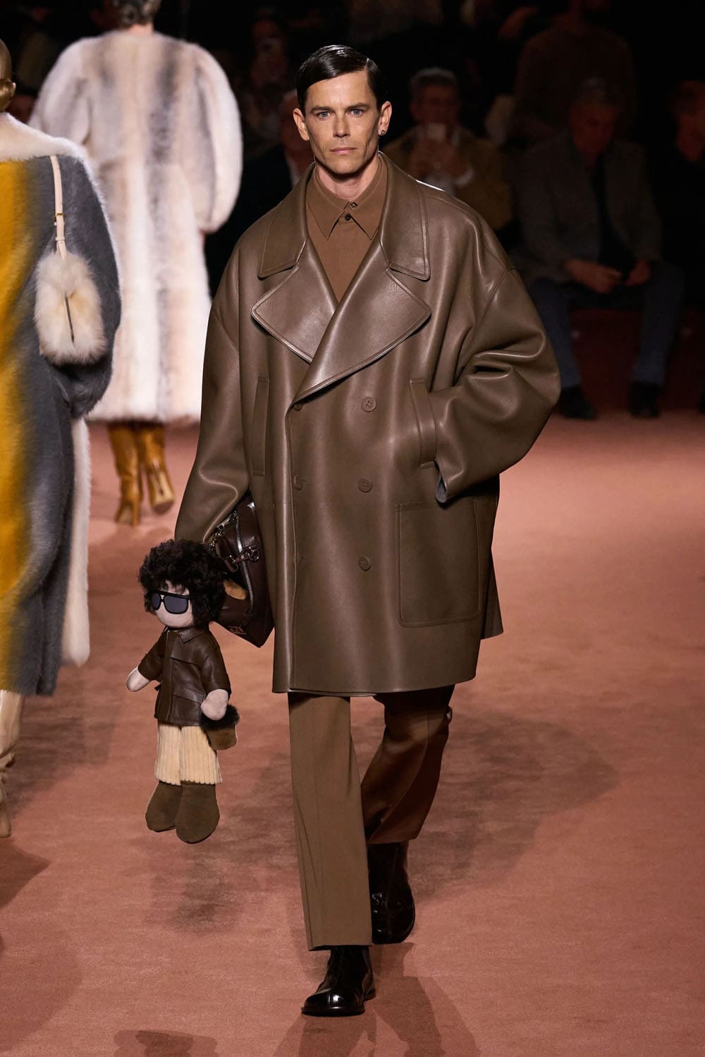 Fendi Otoño Invierno 2025 2026 Runway Revista (36)