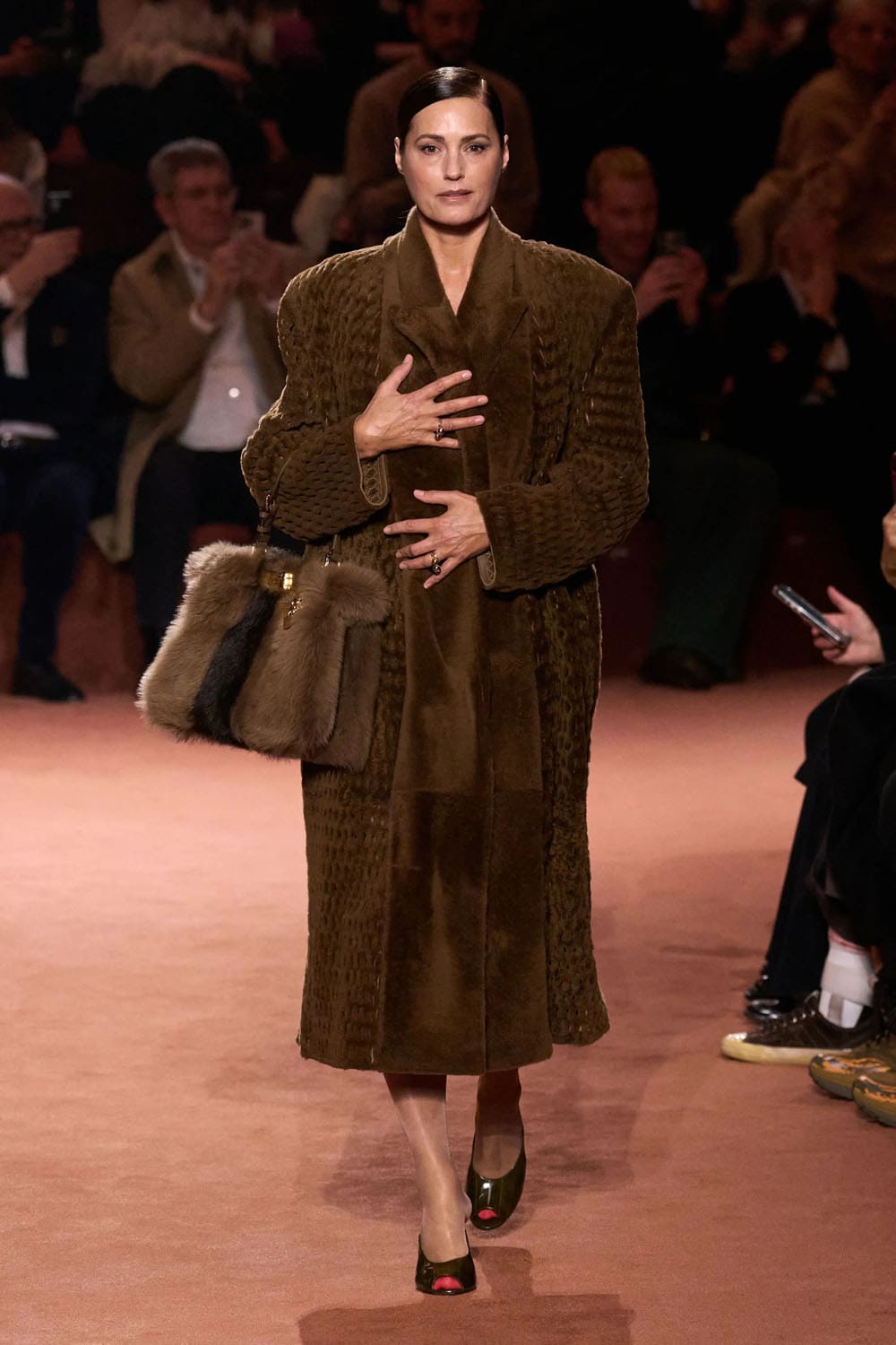 Fendi Otoño Invierno 2025 2026 Runway Revista (41)