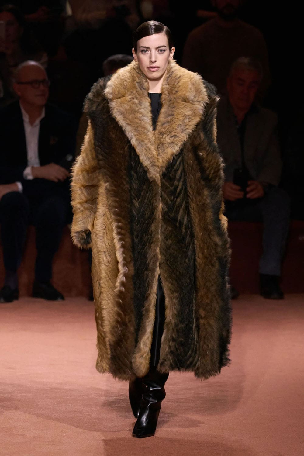 Fendi Otoño Invierno 2025 2026 Runway Revista (48)
