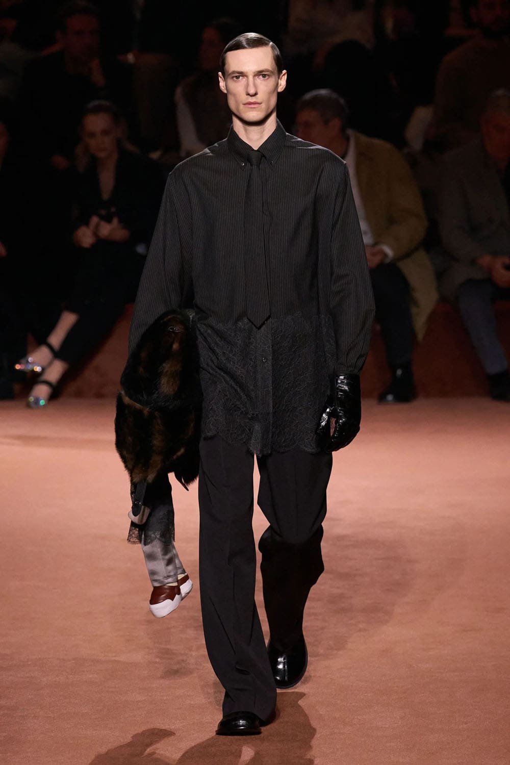 Fendi Otoño Invierno 2025 2026 Runway Revista (58)