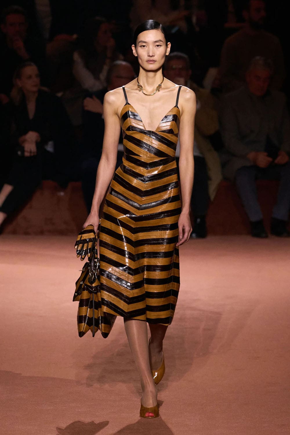 Fendi Otoño Invierno 2025 2026 Runway Revista (64)