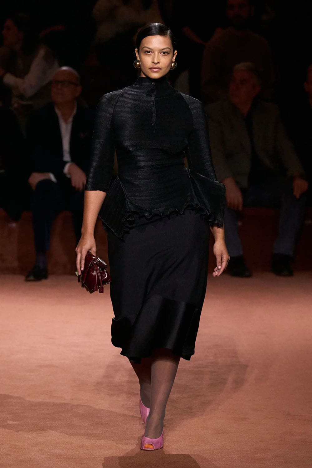 Fendi Otoño Invierno 2025 2026 Runway Revista (8)
