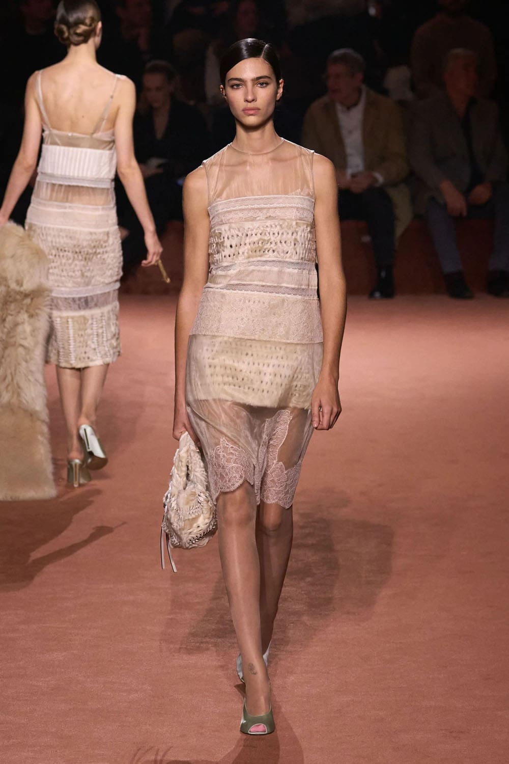 Fendi Otoño Invierno 2025 2026 Runway Revista (80)
