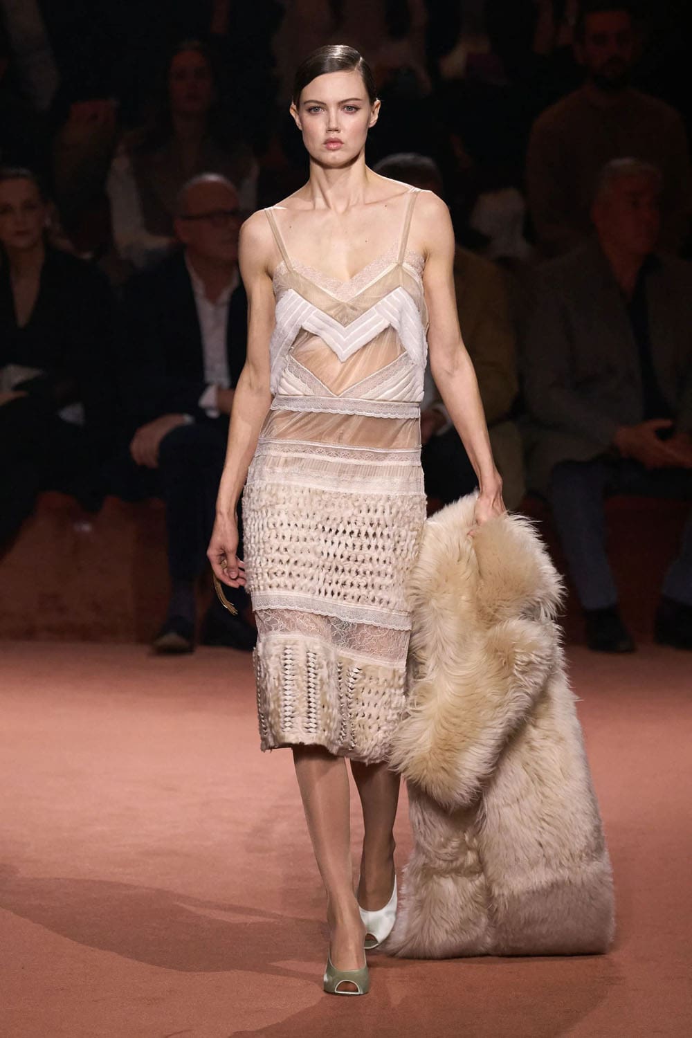 Fendi Otoño Invierno 2025 2026 Runway Revista (85)