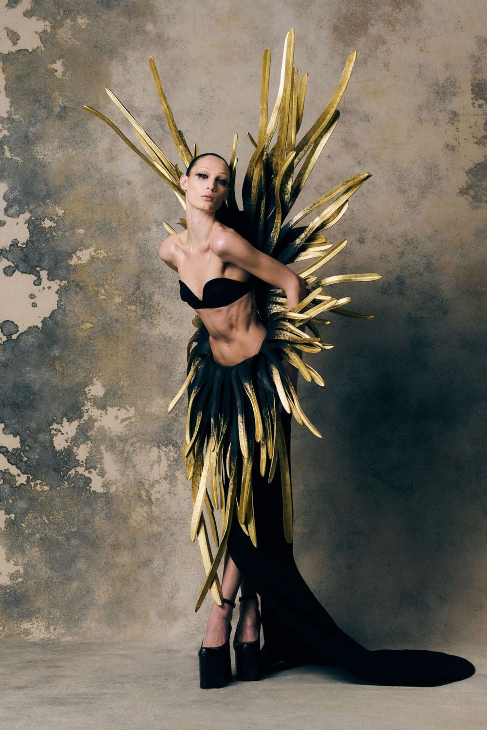 Harris Reed Fall Winter 2025 2026 London Runway Magazine (14)