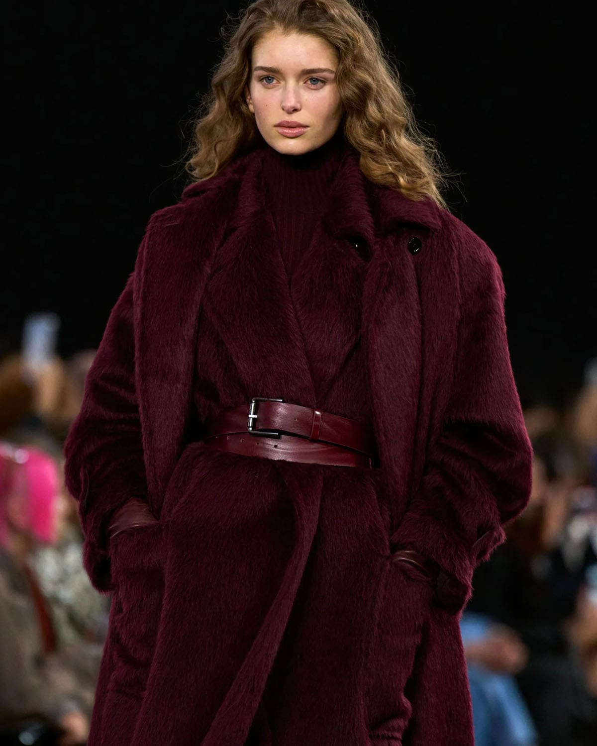 Max Mara Otoño Invierno 2025 2026 Runway Revista (2)