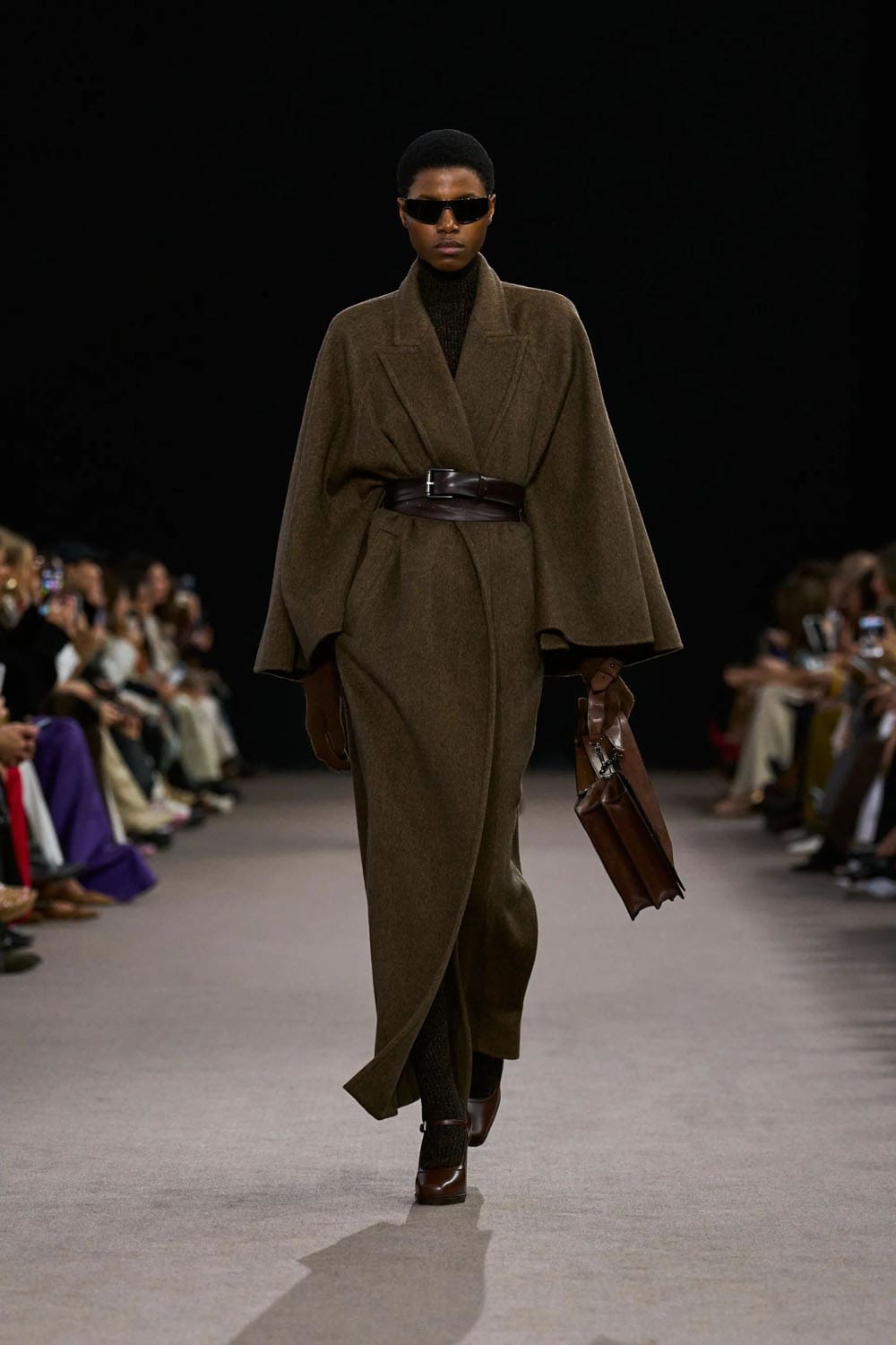 Max Mara Otoño Invierno 2025 2026 Runway Revista (21)