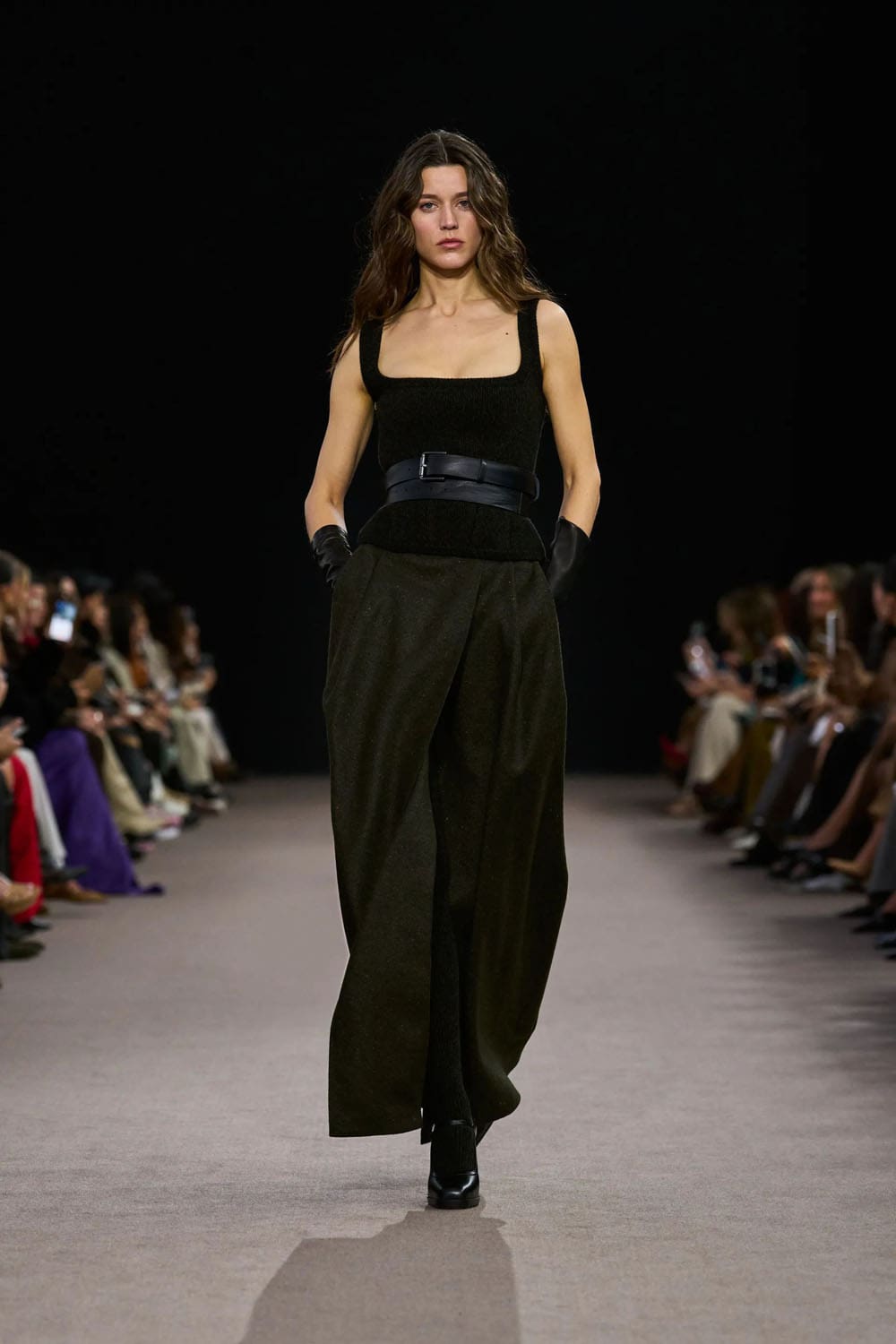 Max Mara Otoño Invierno 2025 2026 Runway Revista (43)