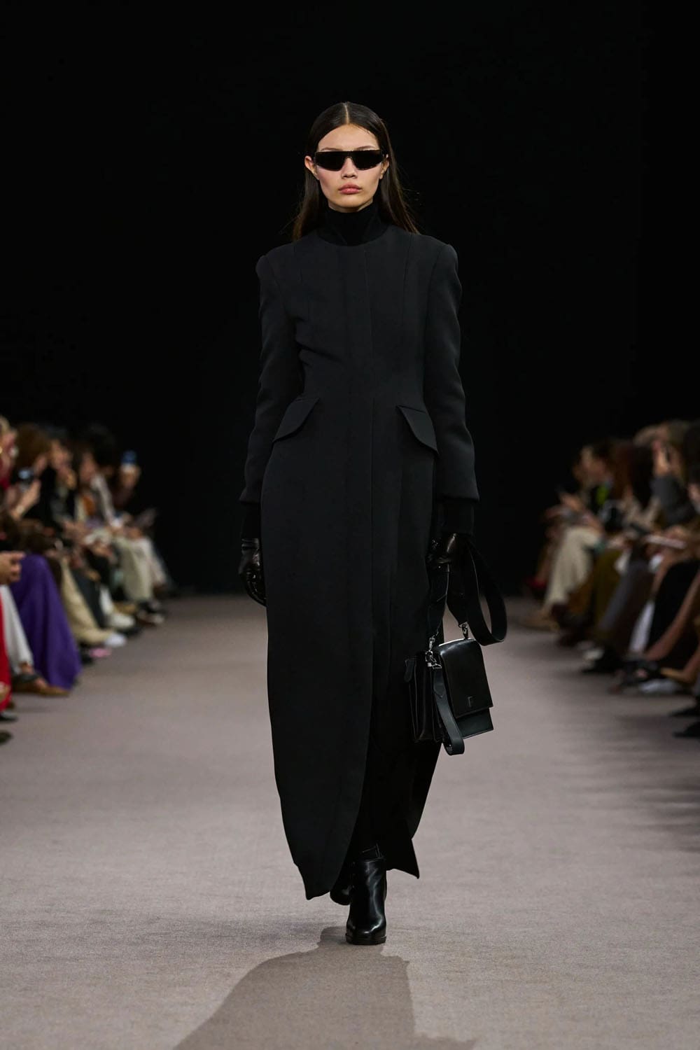 Max Mara Otoño Invierno 2025 2026 Runway Revista (47)
