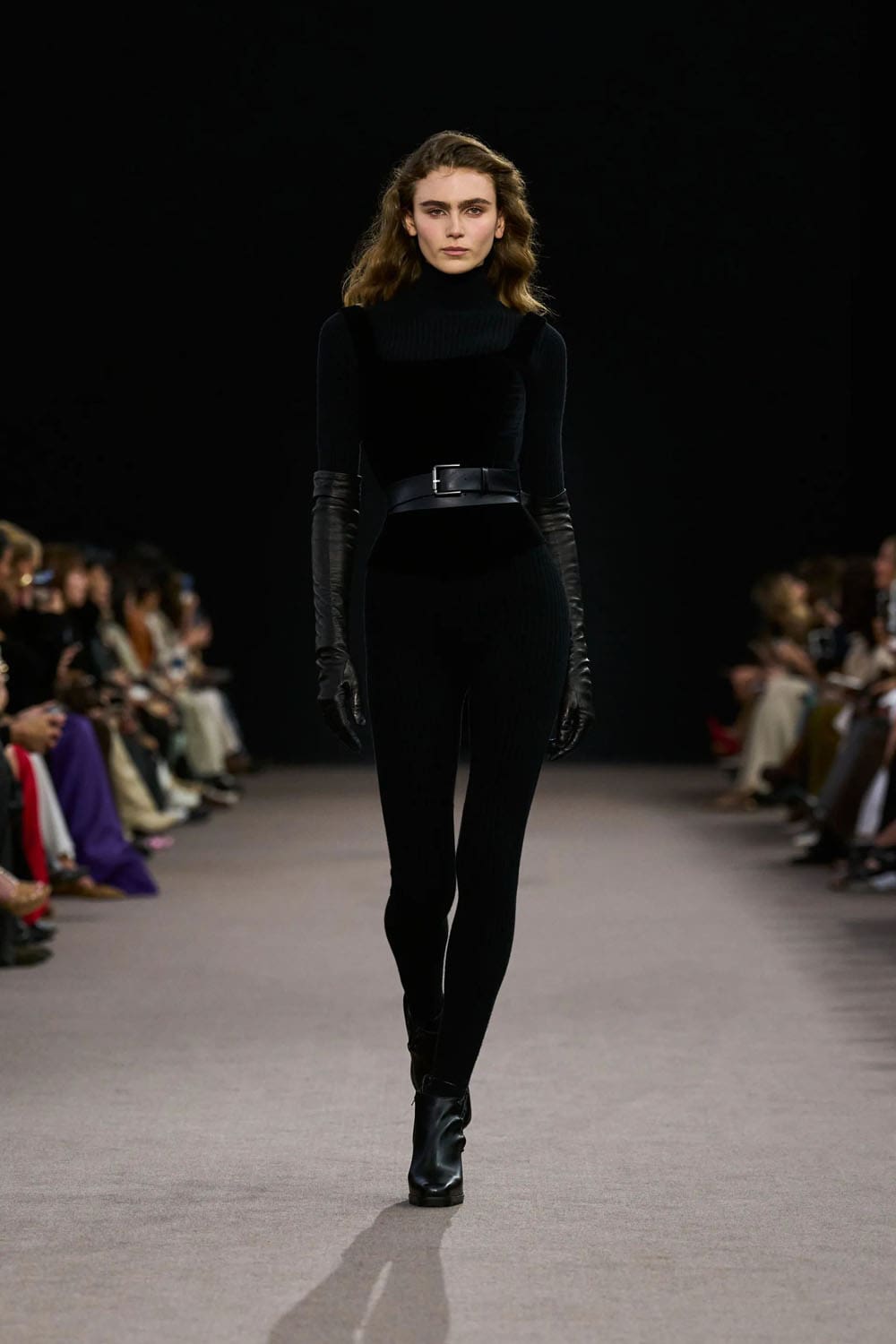 Max Mara Otoño Invierno 2025 2026 Runway Revista (52)