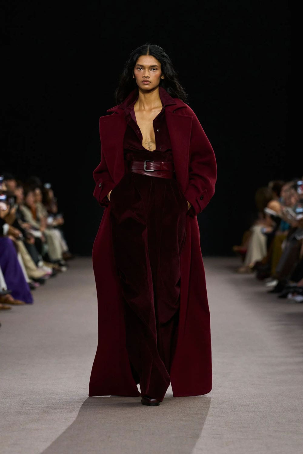 Max Mara Otoño Invierno 2025 2026 Runway Revista (6)