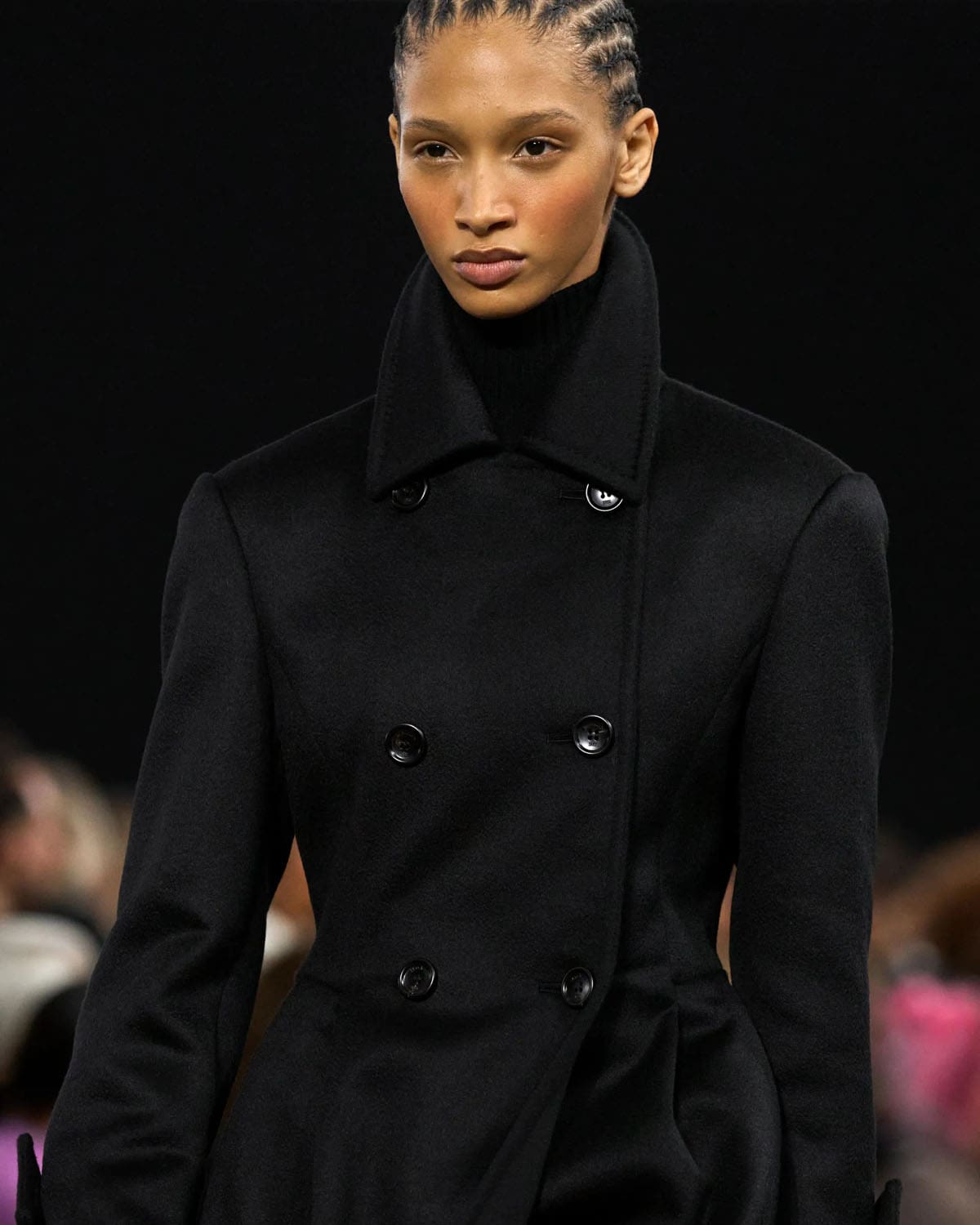 Max Mara Otoño Invierno 2025 2026 Runway Revista (64)
