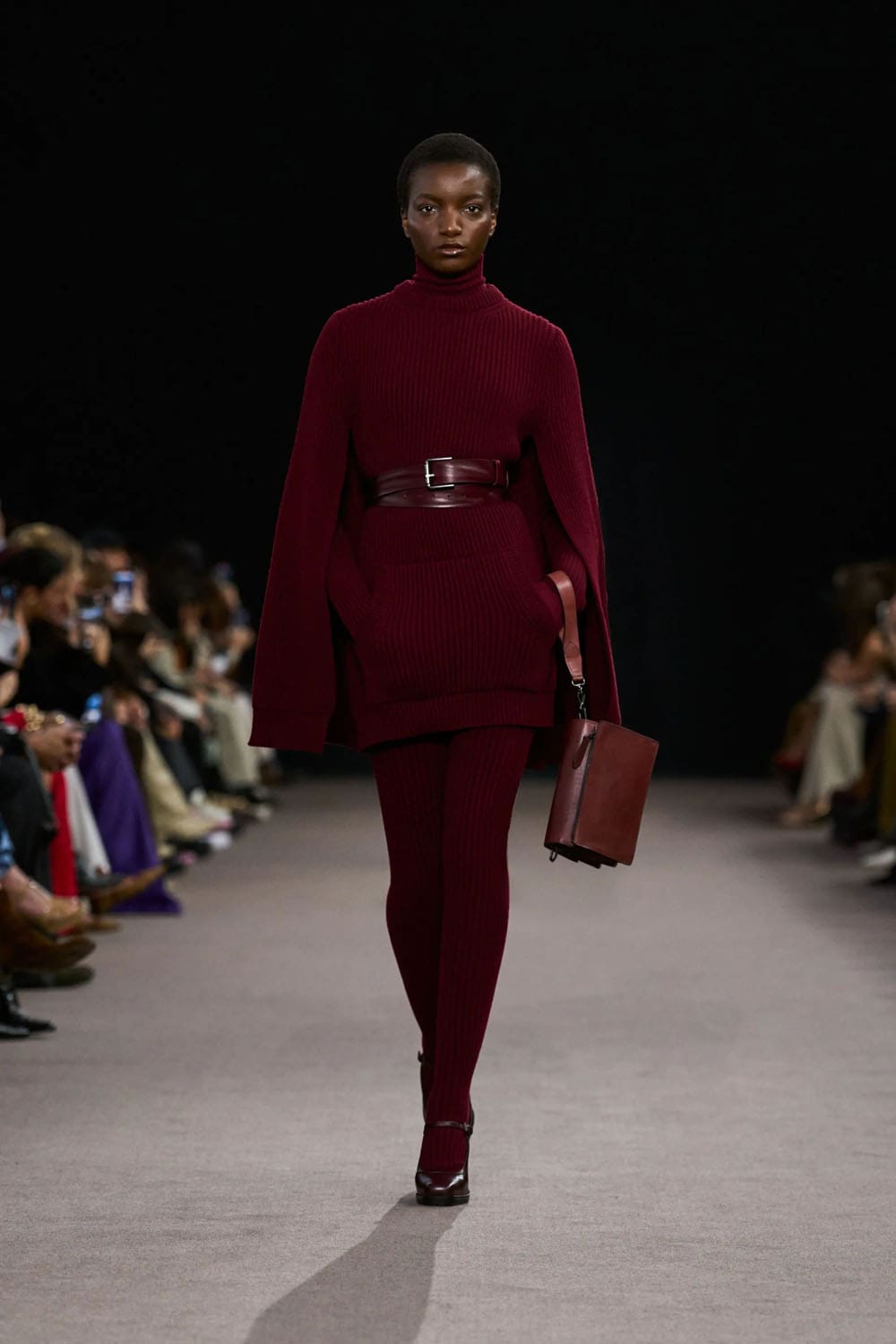 Max Mara Otoño Invierno 2025 2026 Runway Revista (7)